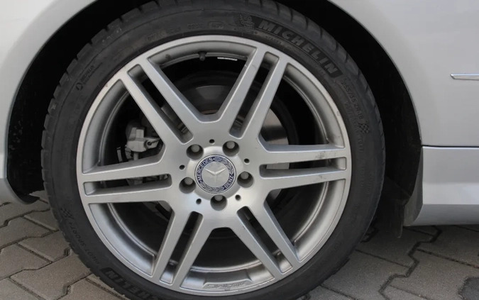 Mercedes-Benz Klasa E cena 151500 przebieg: 20720, rok produkcji 2010 z Mogielnica małe 466